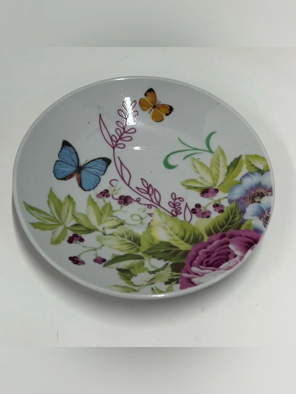 Ceramic teacup and saucer